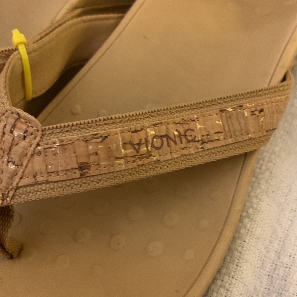 Vionic High Tide Wedge Sandals - Picture 4 of 16